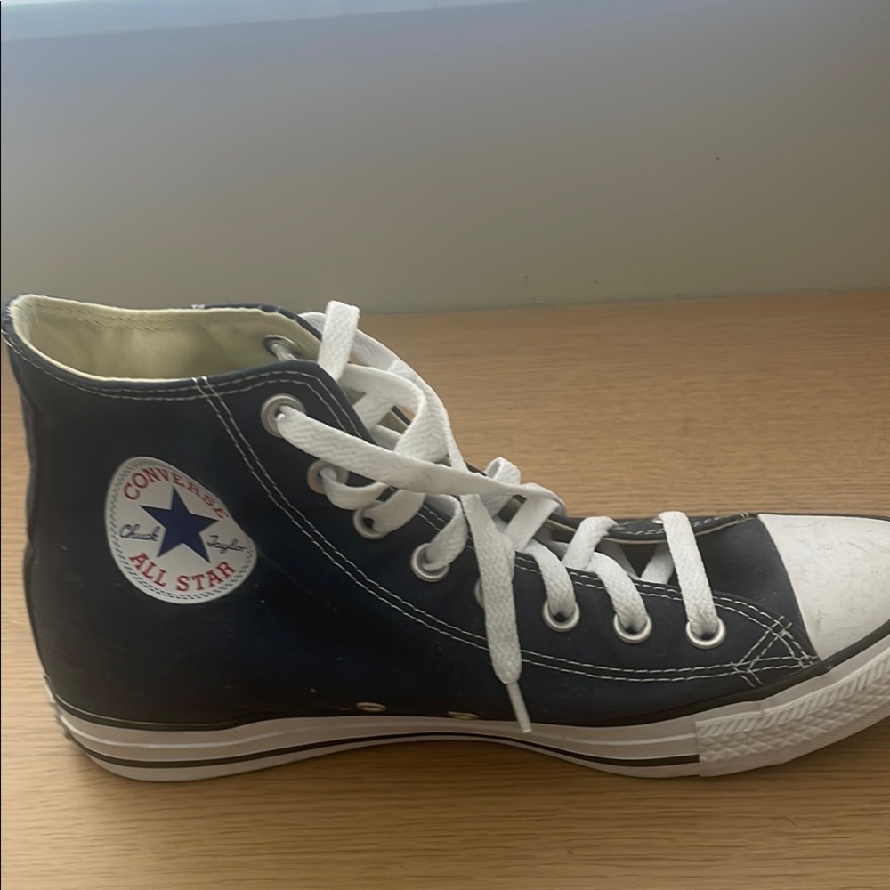 Converse Men’s Blue and White High-Top Sneakers
